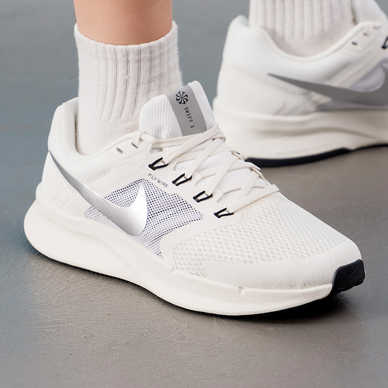 Nike Women's Shoes Original Li - Lightweight Road Running Shoes 评论和价格