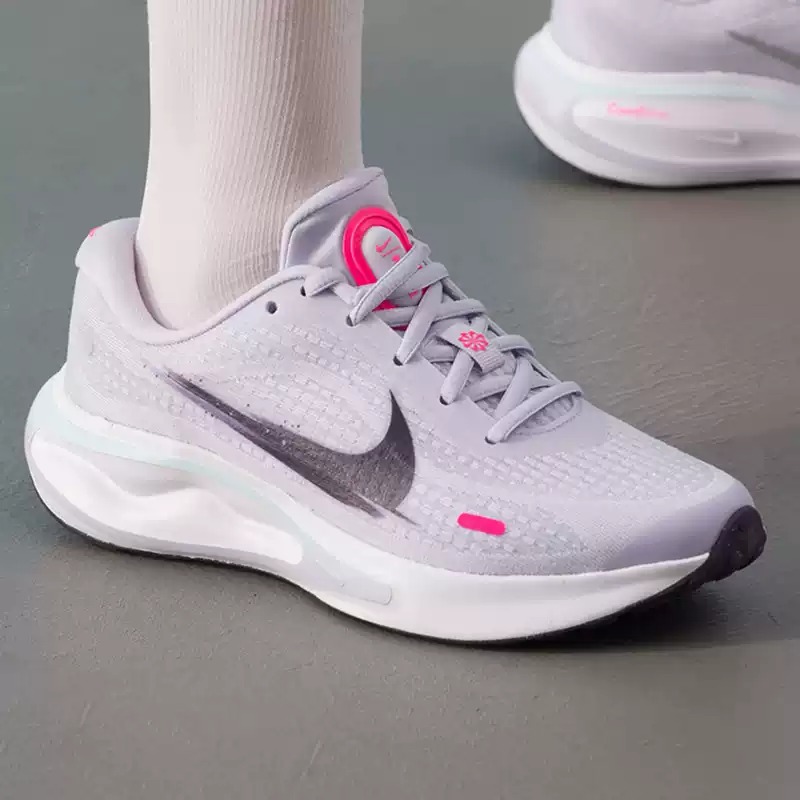 Nike Women's Shoes Original Li - Lightweight Road Running Shoes 评论和价格